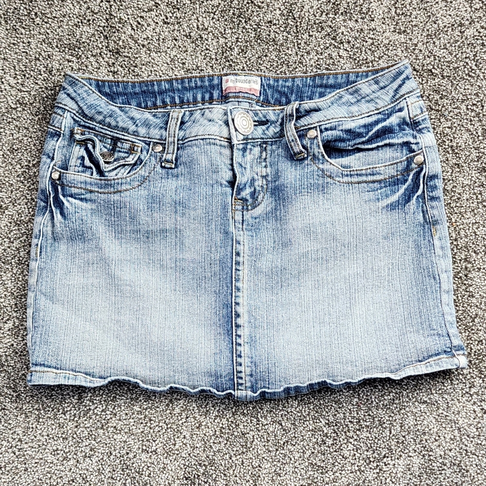 No Boundaries Mini Faded Jean Skirt Y2K Size 5